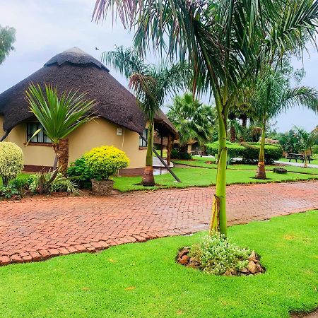 Riverstone Guest Lodge ハラレ エクステリア 写真